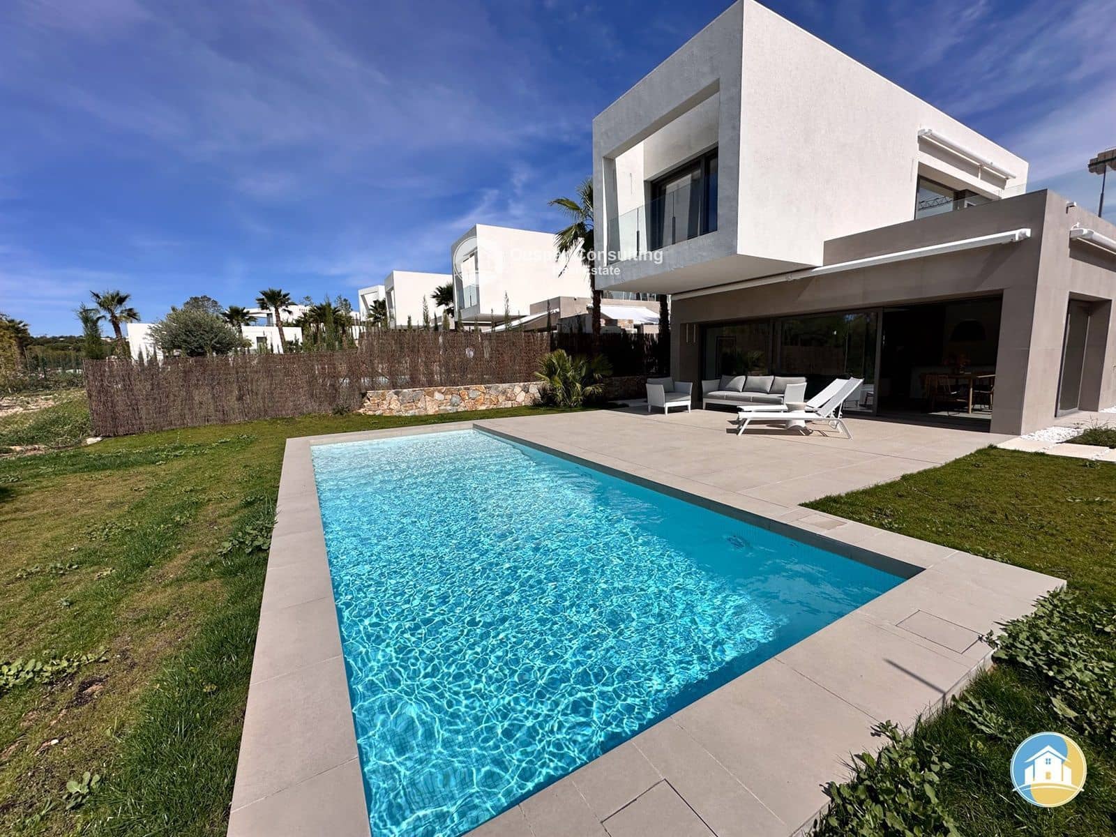 3 slaapkamer Villa te koop in Dehesa de Campoamor met zwembad garage - € 985.000 (Ref: 8555864)