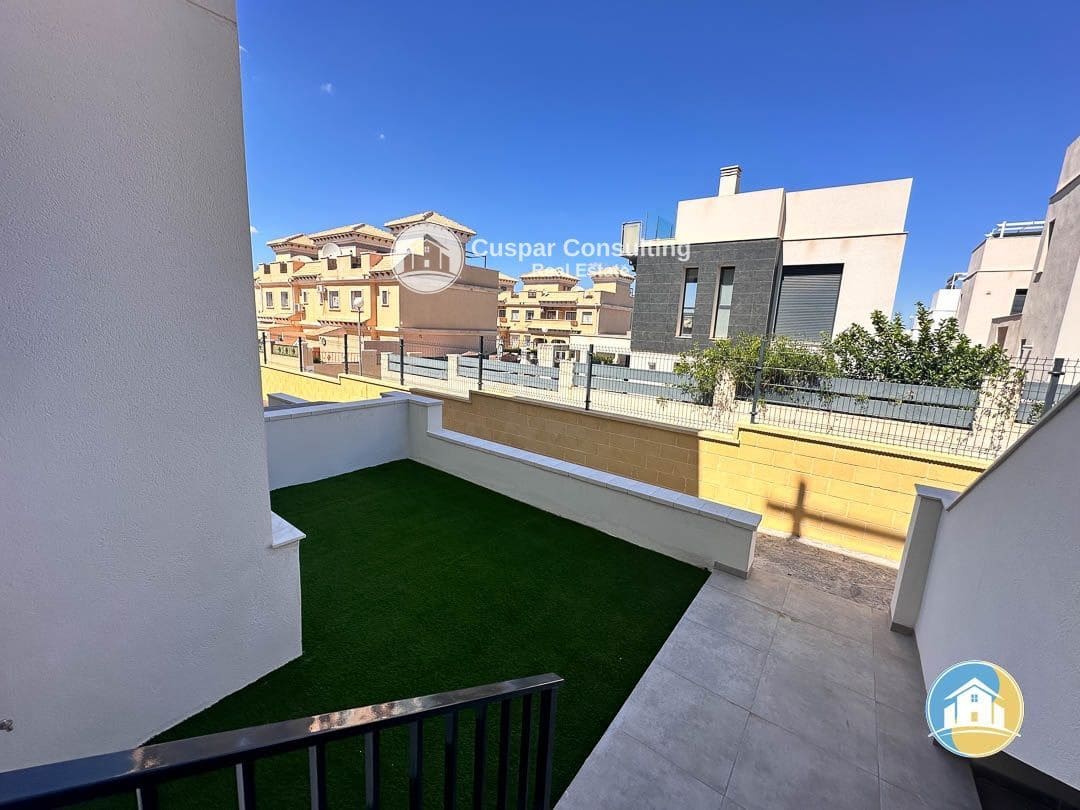 2 camera da letto Attico in vendita in Villamartin con piscina garage - 249.900 € (Rif: 8555883)