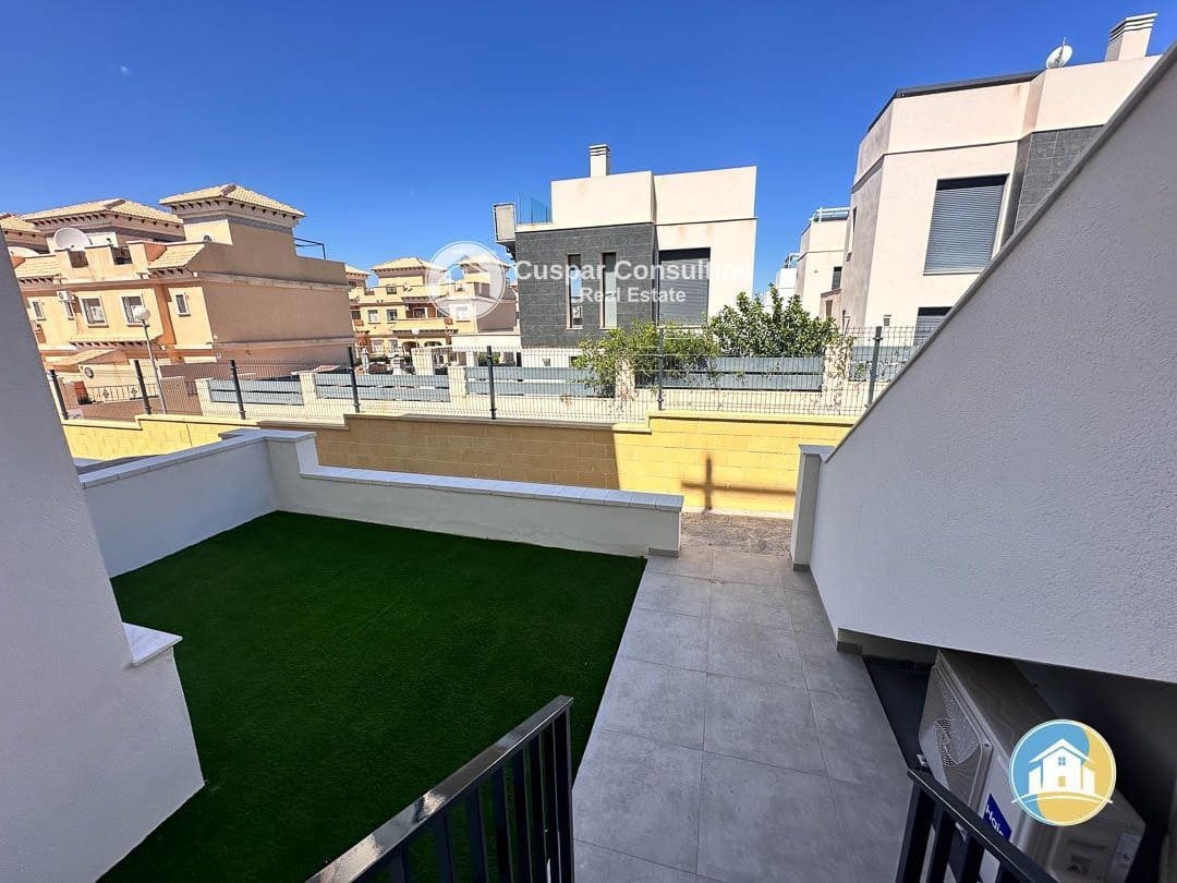 2 camera da letto Attico in vendita in Villamartin con piscina garage - 249.900 € (Rif: 8555883)