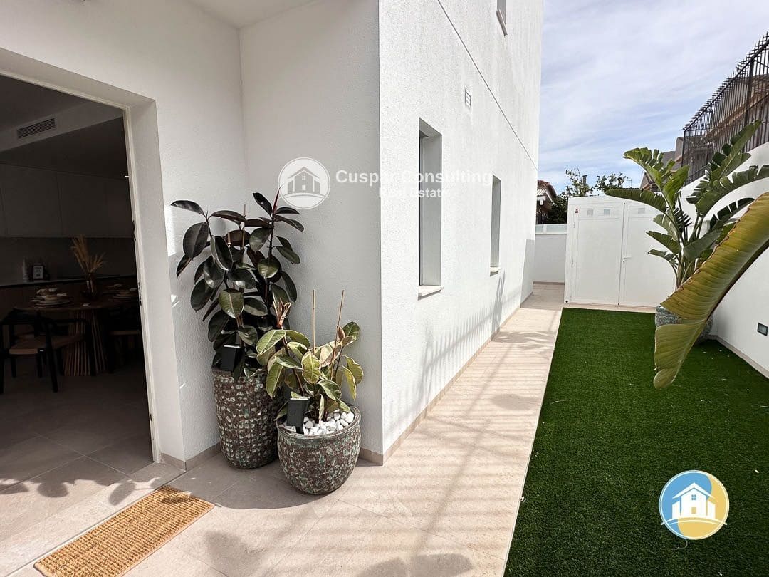 3 soveværelse Lejlighed til salg i San Pedro del Pinatar med garage - € 339.000 (Ref: 8555892)