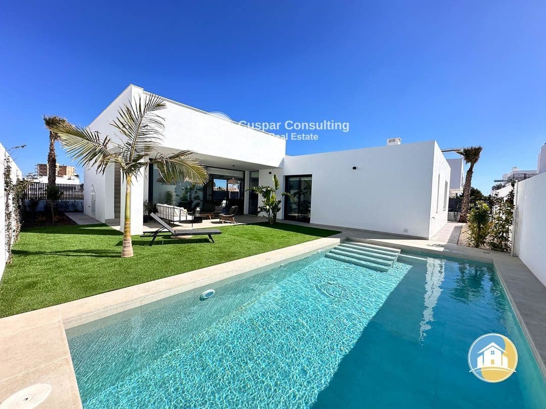 3 camera da letto Villa in vendita in Mar de Cristal con piscina - 545.000 € (Rif: 8555897)