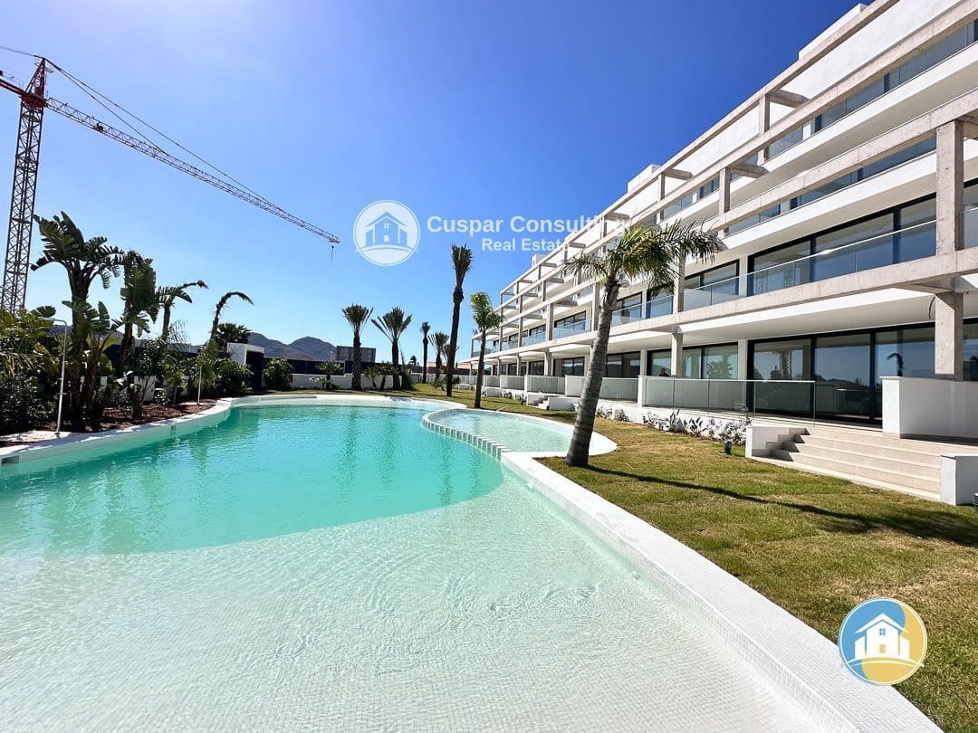 2 soverom Leilighet til salgs i Mar de Cristal med svømmebasseng garasje - € 270 000 (Ref: 8555898)