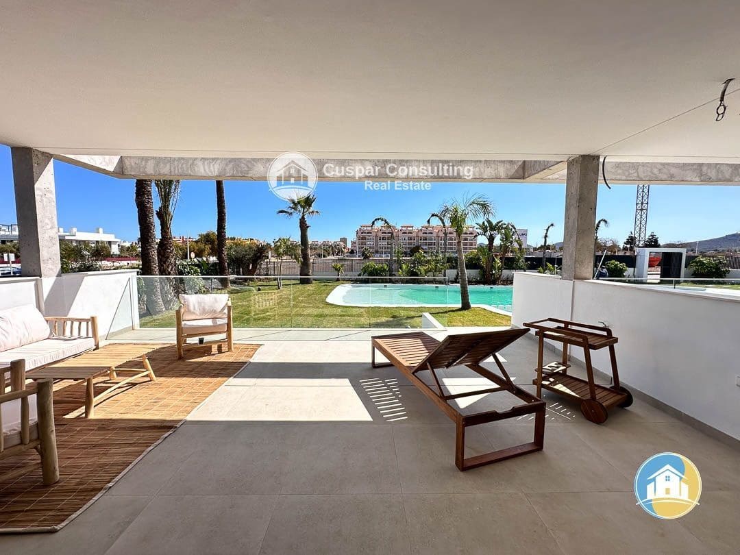 2 soverom Leilighet til salgs i Mar de Cristal med svømmebasseng garasje - € 270 000 (Ref: 8555898)