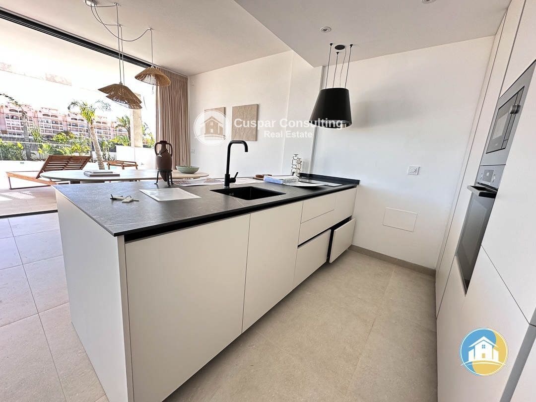 2 soverom Leilighet til salgs i Mar de Cristal med svømmebasseng garasje - € 270 000 (Ref: 8555898)