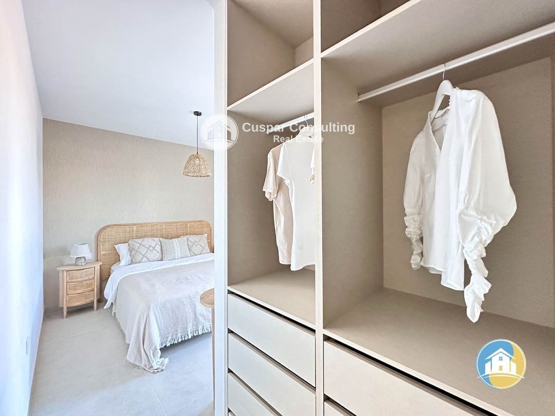 2 soverom Leilighet til salgs i Mar de Cristal med svømmebasseng garasje - € 270 000 (Ref: 8555898)