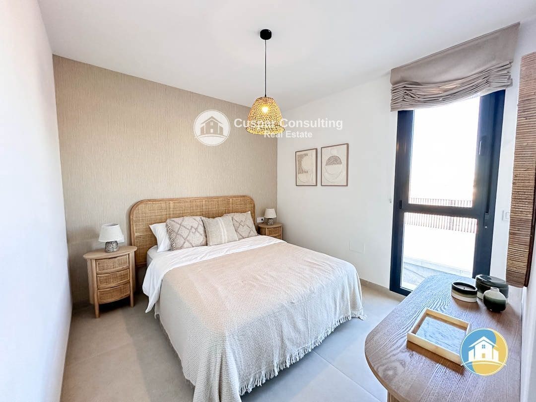 2 soverom Leilighet til salgs i Mar de Cristal med svømmebasseng garasje - € 270 000 (Ref: 8555898)