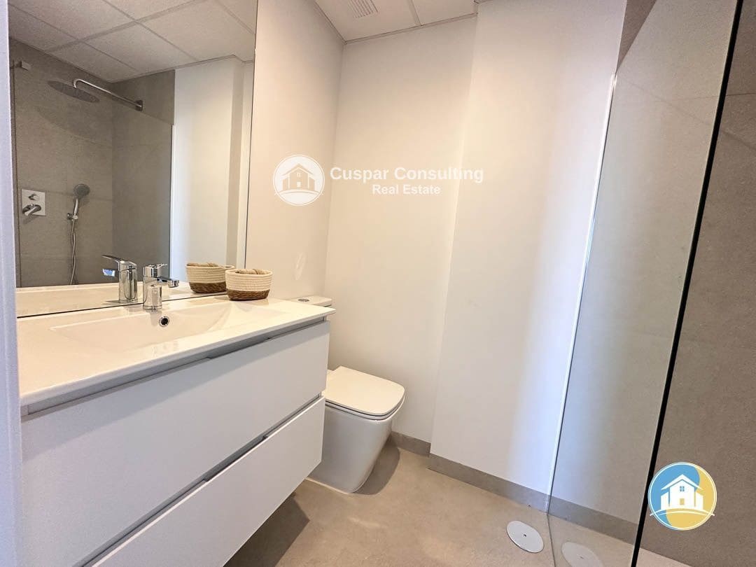 2 soverom Leilighet til salgs i Mar de Cristal med svømmebasseng garasje - € 270 000 (Ref: 8555898)