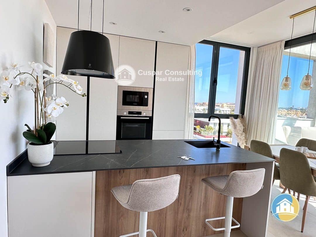 2 soverom Leilighet til salgs i Mar de Cristal med svømmebasseng garasje - € 270 000 (Ref: 8555898)