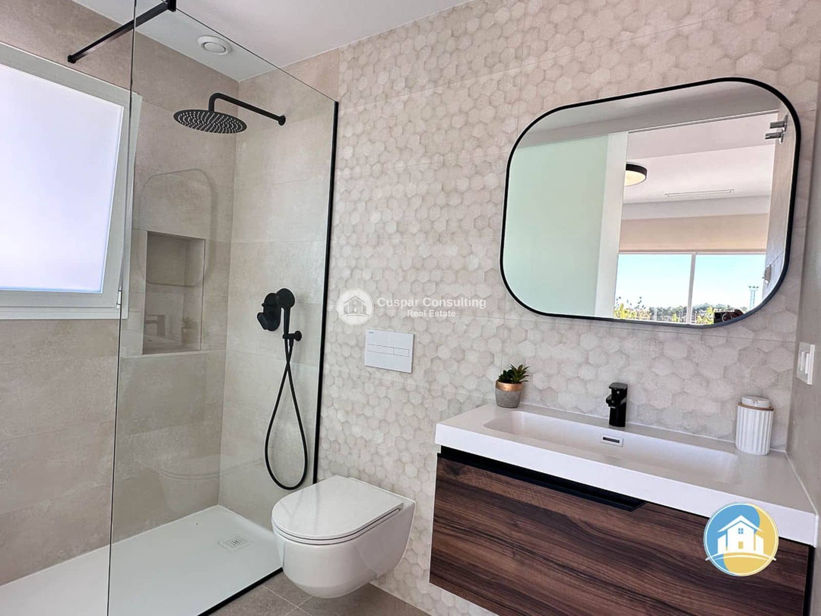 3 bedroom Villa for sale in Pilar de la Horadada with pool garage - € 469,000 (Ref: 8555903)