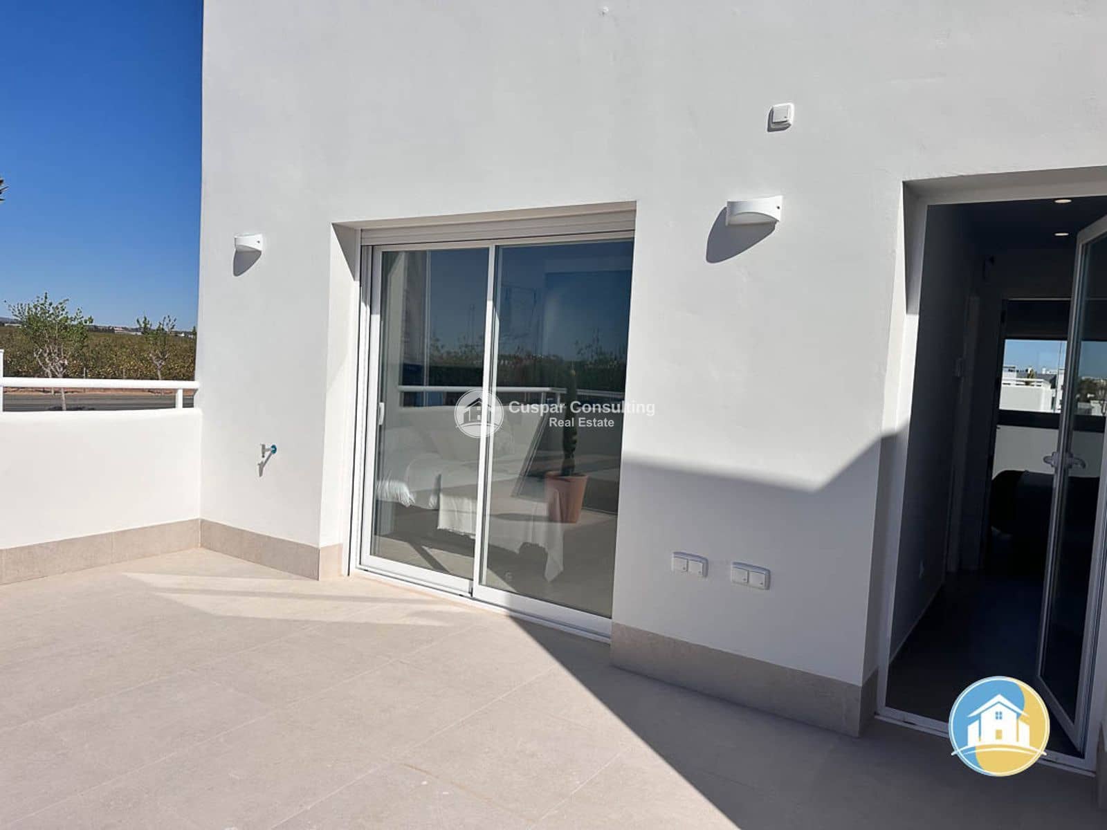 3 bedroom Villa for sale in Pilar de la Horadada with pool garage - € 469,000 (Ref: 8555903)
