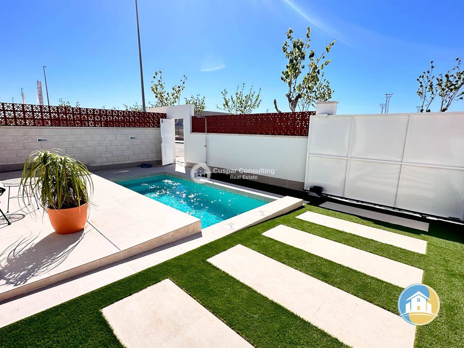 3 bedroom Villa for sale in Pilar de la Horadada with pool garage - € 469,000 (Ref: 8555903)