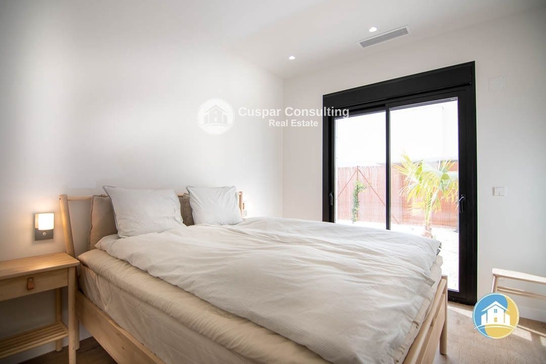 3 bedroom Villa for sale in Los Montesinos with pool garage - € 499,000 (Ref: 8555914)