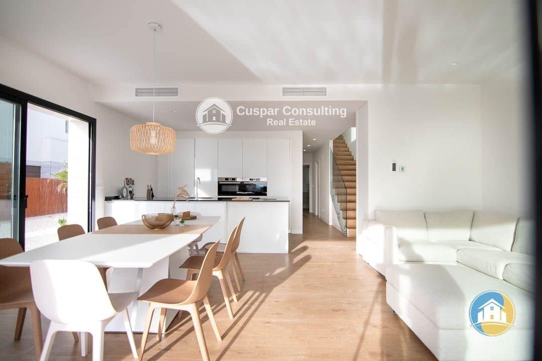 3 bedroom Villa for sale in Los Montesinos with pool garage - € 499,000 (Ref: 8555914)