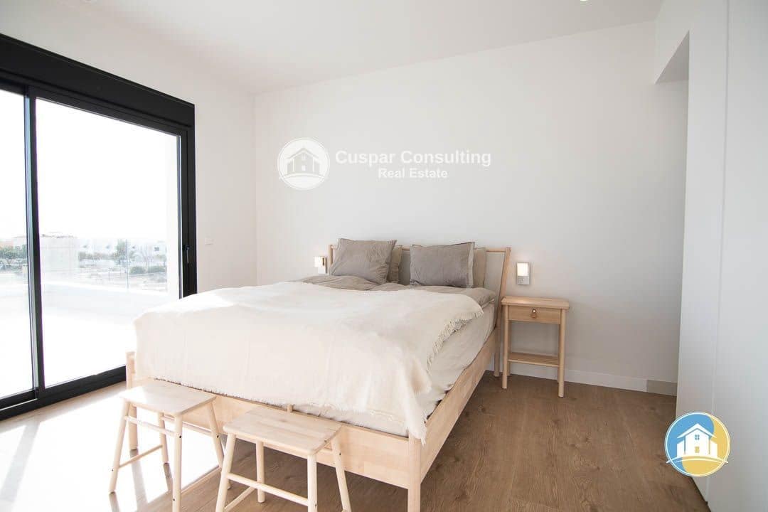 3 bedroom Villa for sale in Los Montesinos with pool garage - € 499,000 (Ref: 8555914)