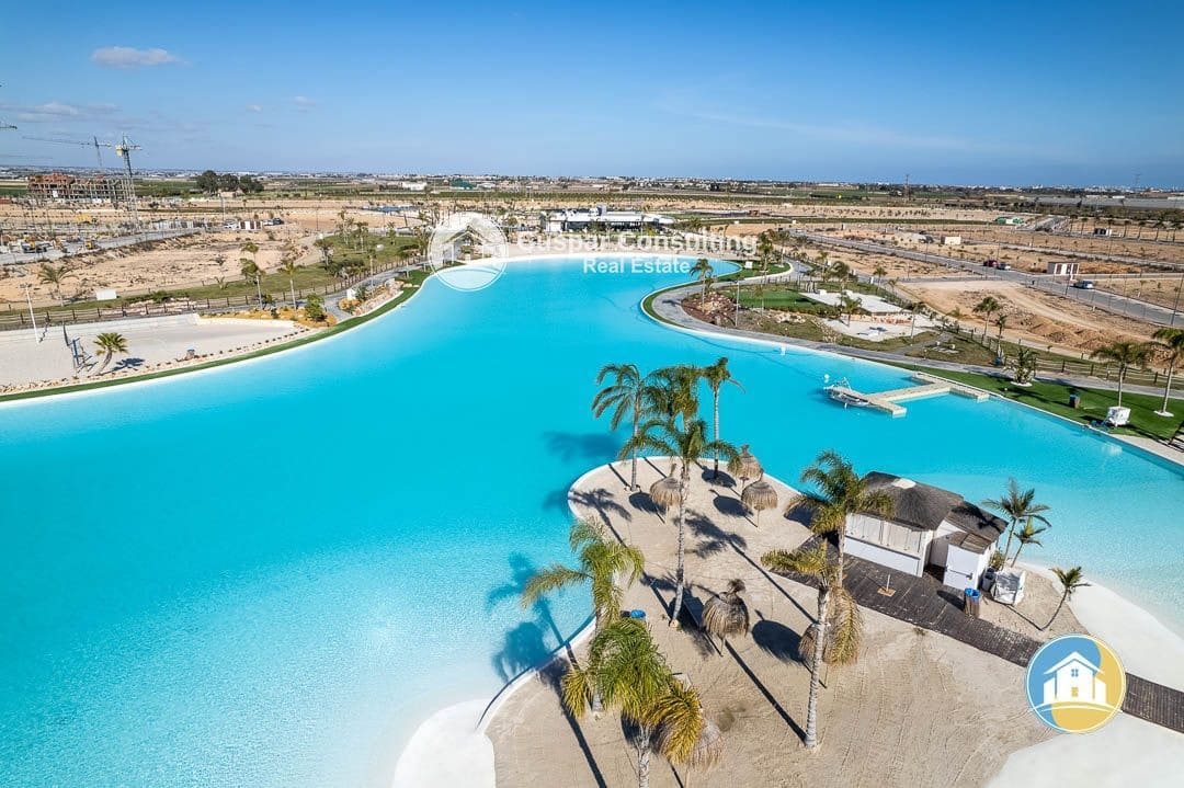 2 soverom Leilighet til salgs i Los Alcazares med svømmebasseng garasje - € 289 900 (Ref: 8555915)