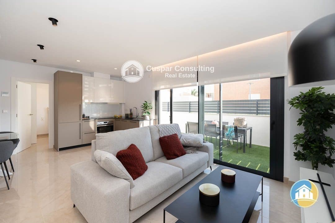 3 soveværelse Byhus til salg i Santa Pola med swimmingpool garage - € 350.000 (Ref: 8555925)