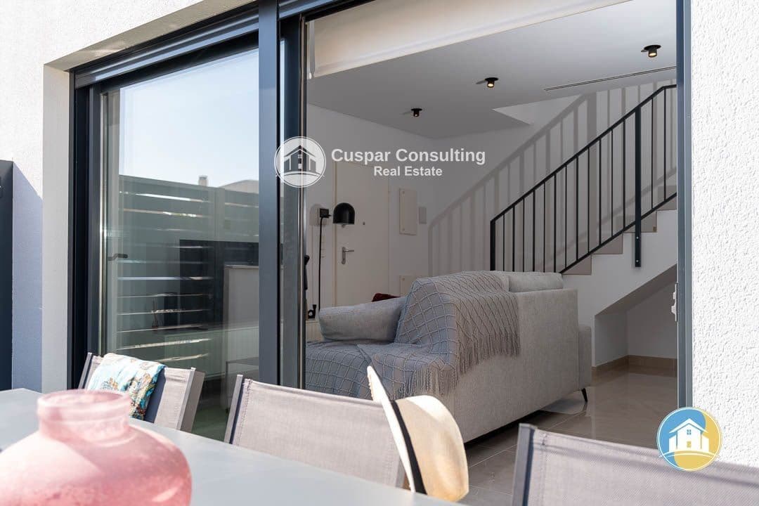 3 soveværelse Byhus til salg i Santa Pola med swimmingpool garage - € 350.000 (Ref: 8555925)