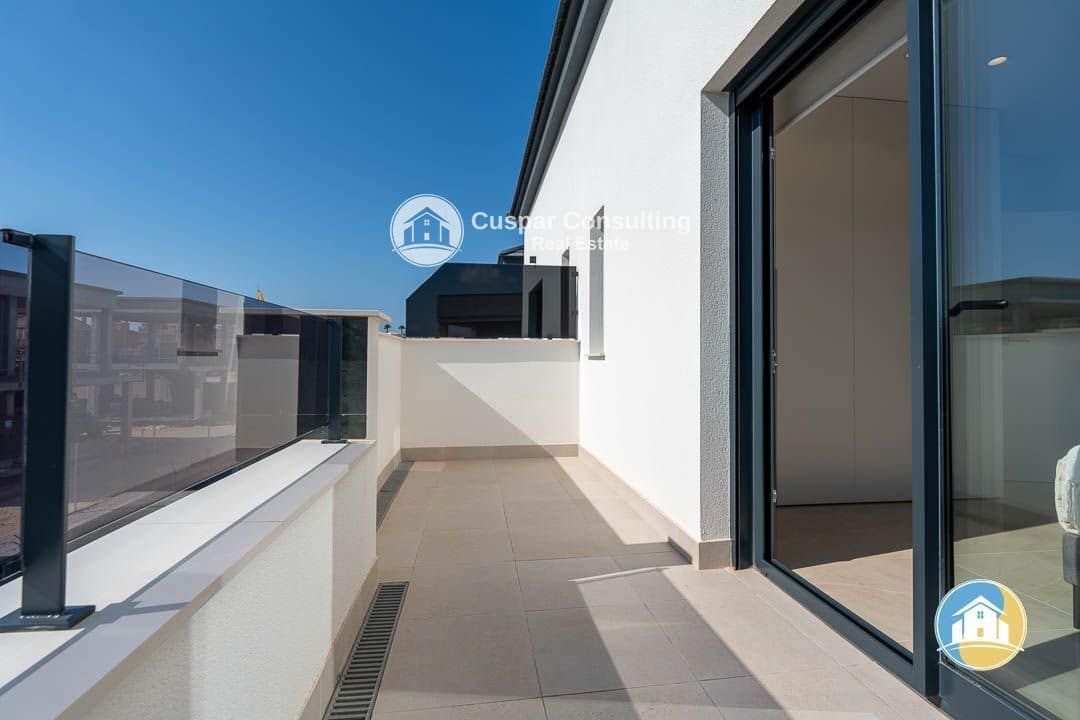 3 soveværelse Byhus til salg i Santa Pola med swimmingpool garage - € 350.000 (Ref: 8555925)