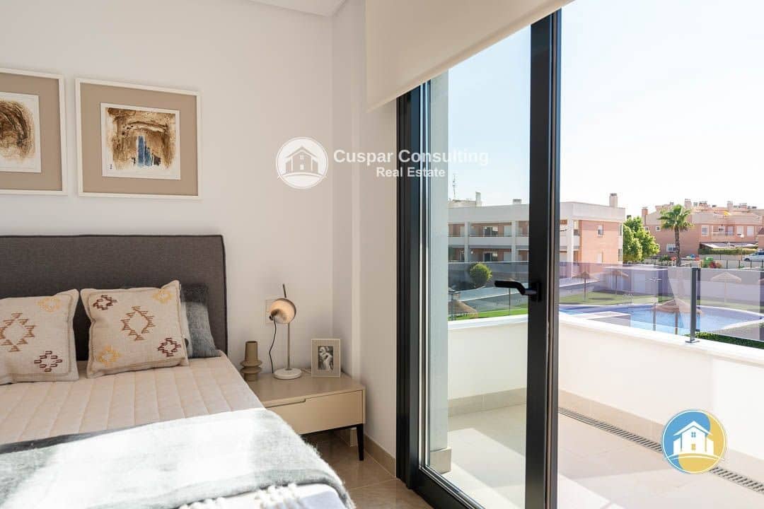 3 soveværelse Byhus til salg i Santa Pola med swimmingpool garage - € 350.000 (Ref: 8555925)