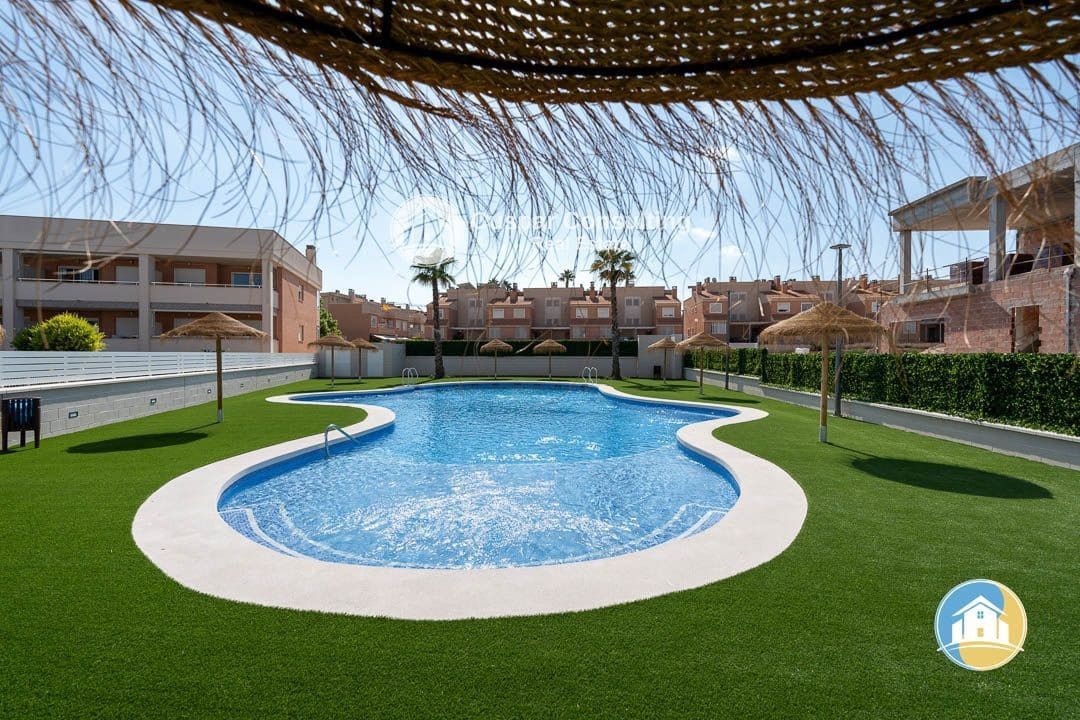 3 soveværelse Byhus til salg i Santa Pola med swimmingpool garage - € 350.000 (Ref: 8555925)