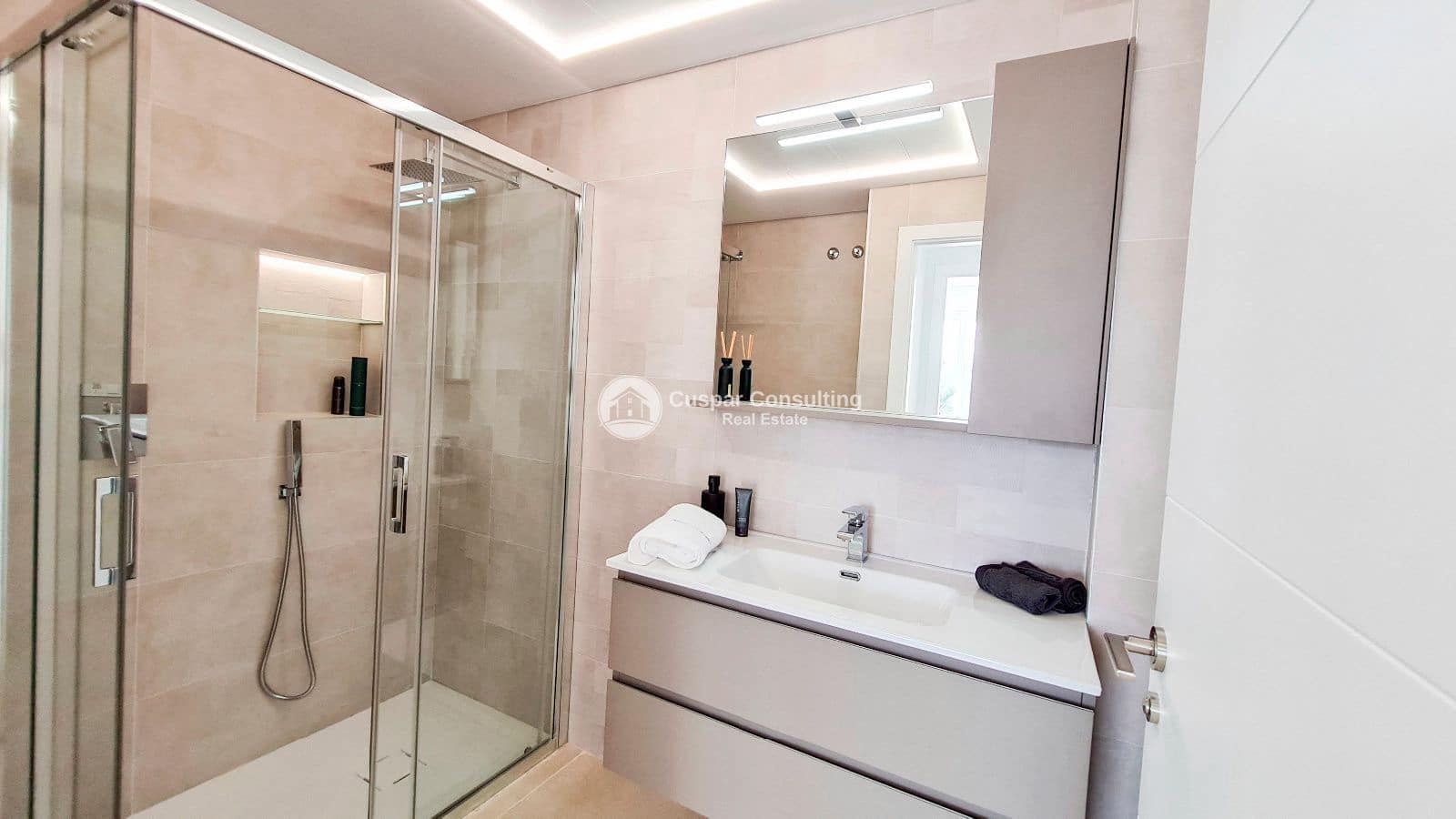 3 bedroom Villa for sale in San Pedro del Pinatar with pool garage - € 349,000 (Ref: 8555926)