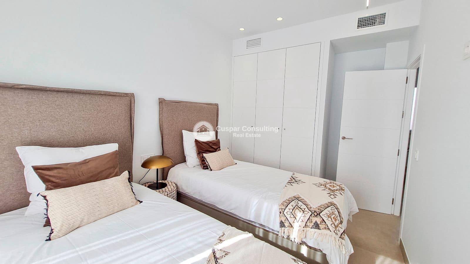 3 bedroom Villa for sale in San Pedro del Pinatar with pool garage - € 349,000 (Ref: 8555926)