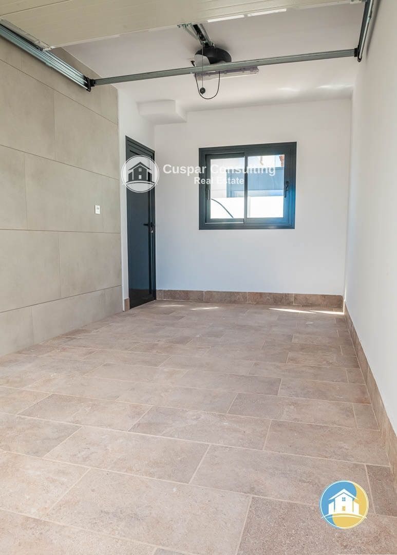 3 slaapkamer Villa te koop in Los Alcazares met zwembad garage - € 395.000 (Ref: 8555930)