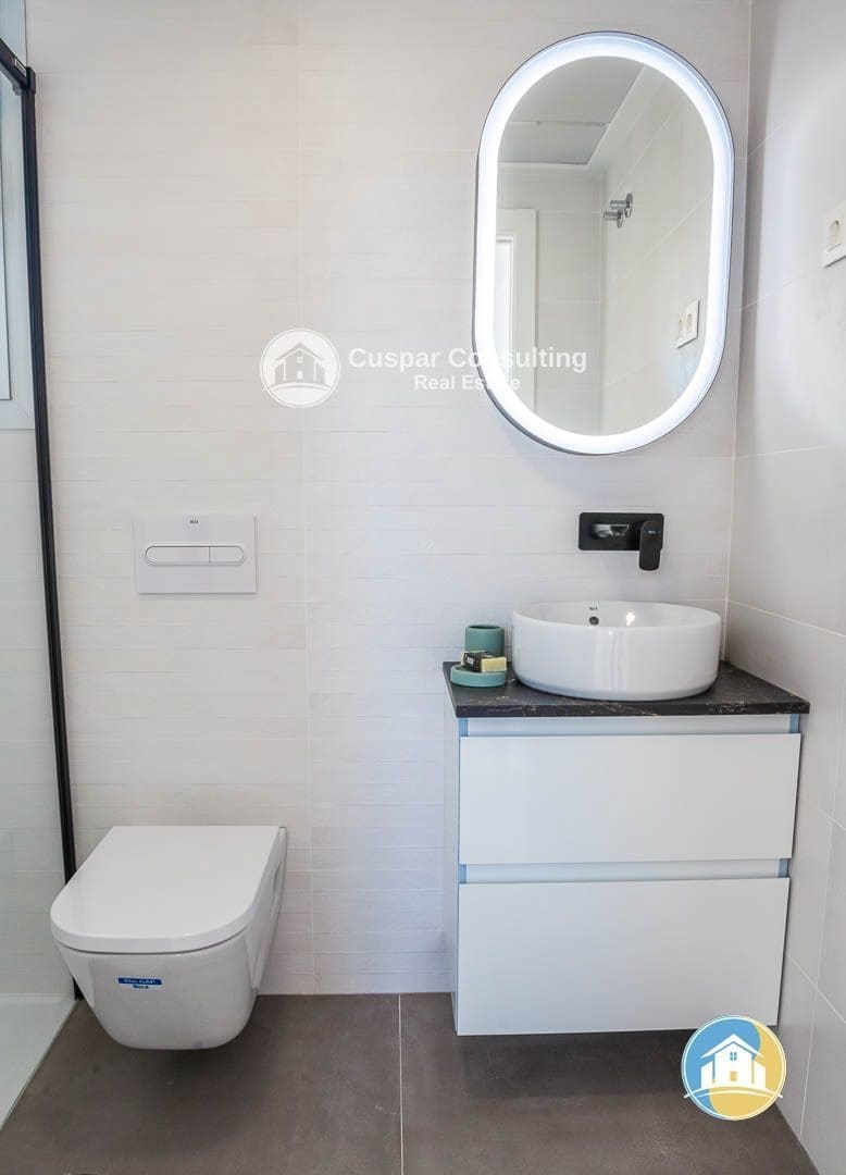 3 slaapkamer Villa te koop in Los Alcazares met zwembad garage - € 395.000 (Ref: 8555930)