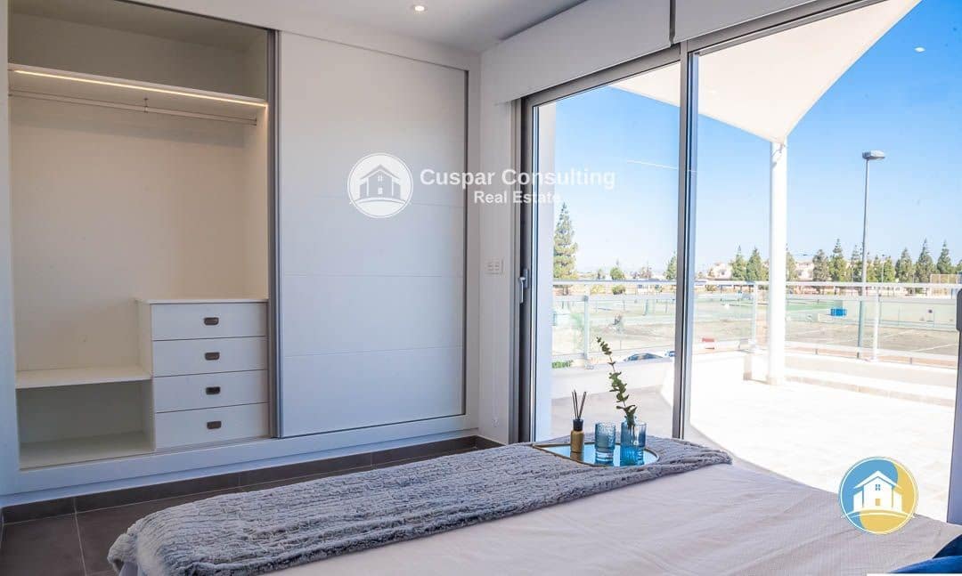 3 slaapkamer Villa te koop in Los Alcazares met zwembad garage - € 395.000 (Ref: 8555930)