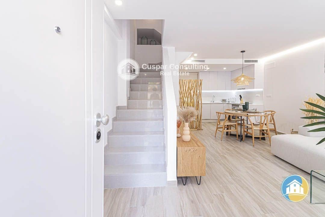 3 soveværelse Lejlighed til salg i La Manga del Mar Menor med swimmingpool garage - € 350.000 (Ref: 8555931)