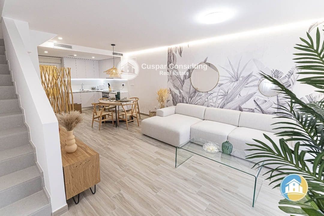 3 soveværelse Lejlighed til salg i La Manga del Mar Menor med swimmingpool garage - € 350.000 (Ref: 8555931)