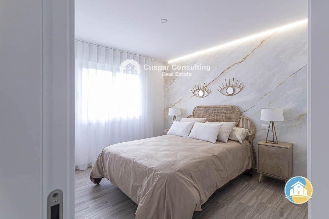 3 soveværelse Lejlighed til salg i La Manga del Mar Menor med swimmingpool garage - € 350.000 (Ref: 8555931)