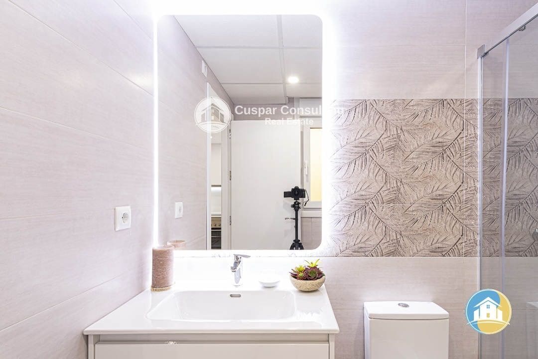 3 soveværelse Lejlighed til salg i La Manga del Mar Menor med swimmingpool garage - € 350.000 (Ref: 8555931)