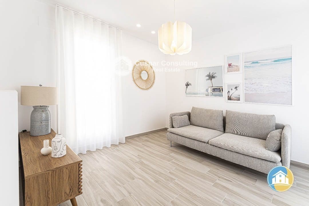 3 soveværelse Lejlighed til salg i La Manga del Mar Menor med swimmingpool garage - € 350.000 (Ref: 8555931)