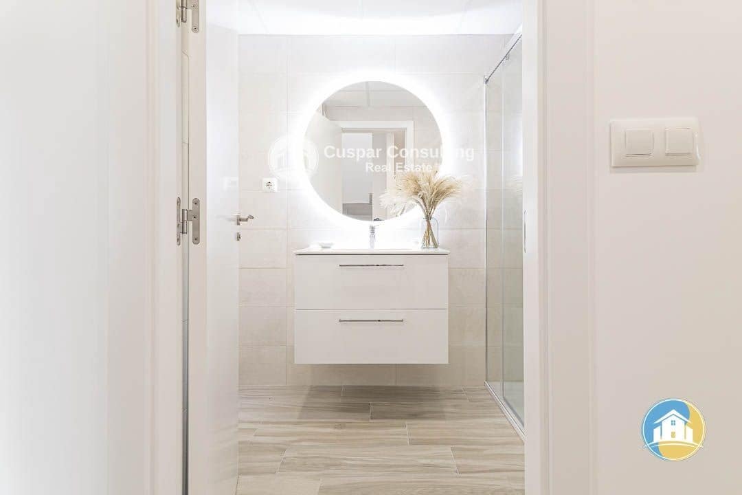 3 soveværelse Lejlighed til salg i La Manga del Mar Menor med swimmingpool garage - € 350.000 (Ref: 8555931)