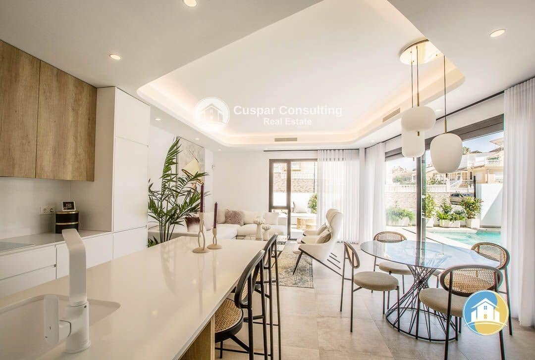 3 soverom Villa til salgs i Orihuela Costa med svømmebasseng garasje - € 499 000 (Ref: 8555943)