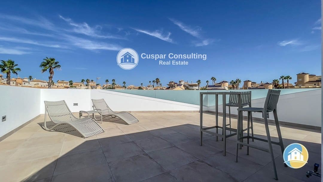 3 soverom Villa til salgs i Orihuela Costa med svømmebasseng garasje - € 499 000 (Ref: 8555943)