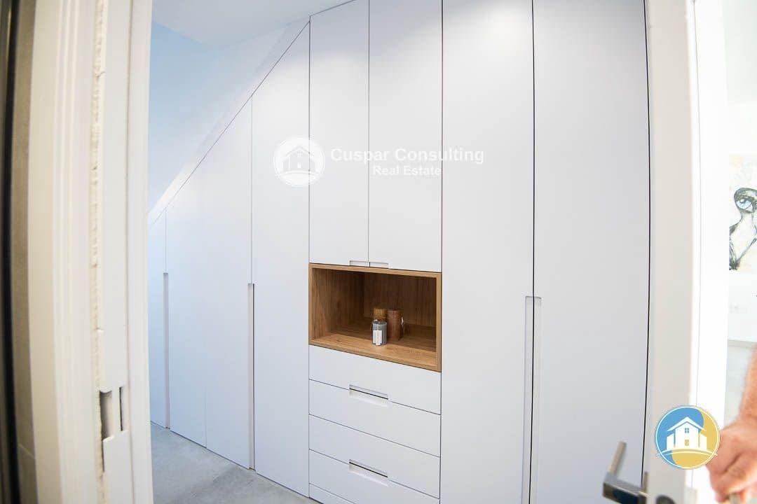 3 makuuhuone Huvila myytävänä paikassa Santiago de la Ribera mukana uima-altaan 
autotalli - 595 000 € (Ref: 8555947)