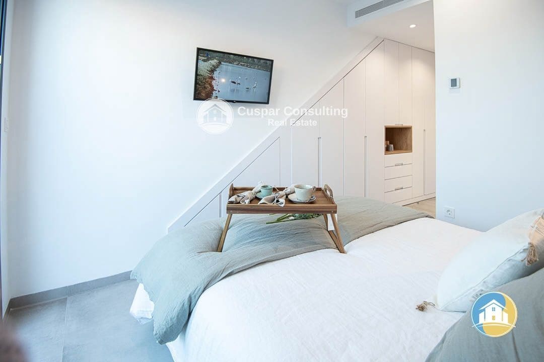 3 makuuhuone Huvila myytävänä paikassa Santiago de la Ribera mukana uima-altaan 
autotalli - 595 000 € (Ref: 8555947)