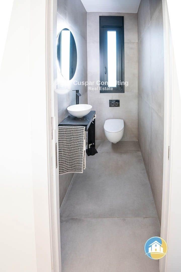 3 makuuhuone Huvila myytävänä paikassa Santiago de la Ribera mukana uima-altaan 
autotalli - 595 000 € (Ref: 8555947)