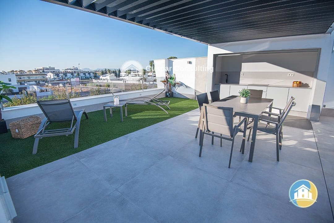 3 makuuhuone Huvila myytävänä paikassa Santiago de la Ribera mukana uima-altaan 
autotalli - 595 000 € (Ref: 8555947)