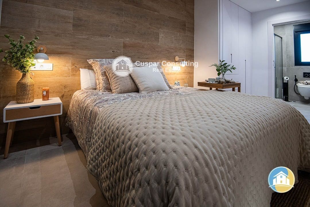 3 makuuhuone Huvila myytävänä paikassa Santiago de la Ribera mukana uima-altaan 
autotalli - 595 000 € (Ref: 8555947)