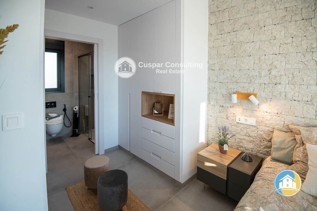 3 makuuhuone Huvila myytävänä paikassa Santiago de la Ribera mukana uima-altaan 
autotalli - 595 000 € (Ref: 8555947)