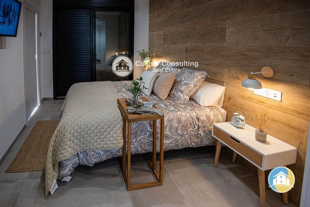 3 makuuhuone Huvila myytävänä paikassa Santiago de la Ribera mukana uima-altaan 
autotalli - 595 000 € (Ref: 8555947)