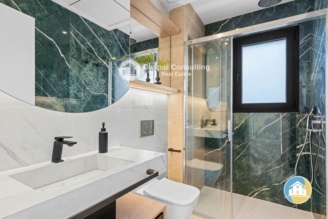 3 soverom Villa til salgs i Ciudad Quesada med svømmebasseng garasje - € 833 000 (Ref: 8555956)