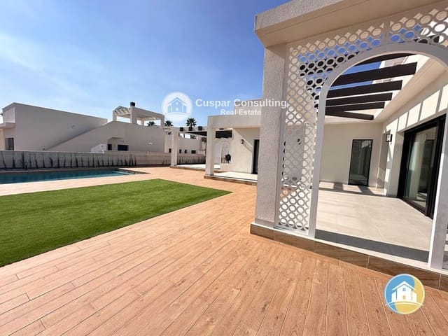 3 soverom Villa til salgs i Ciudad Quesada, Rojales med svømmebasseng garasje - € 833 000 (Ref: 8555956)