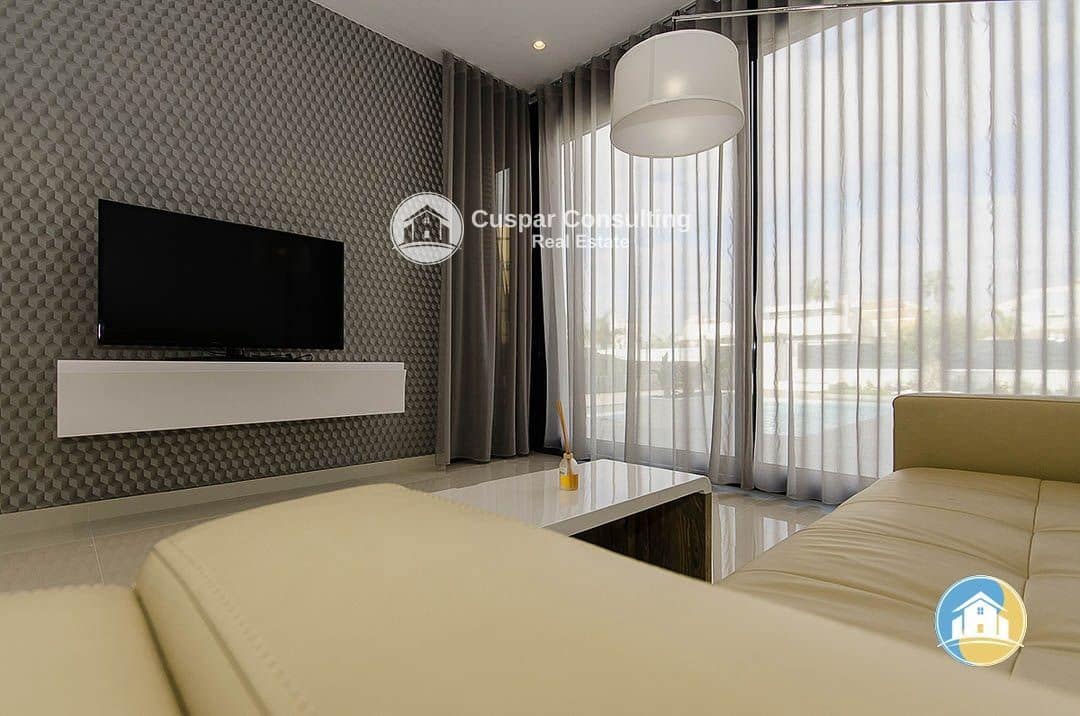 3 camera da letto Villa in vendita in Dehesa de Campoamor con piscina garage - 875.000 € (Rif: 8555957)