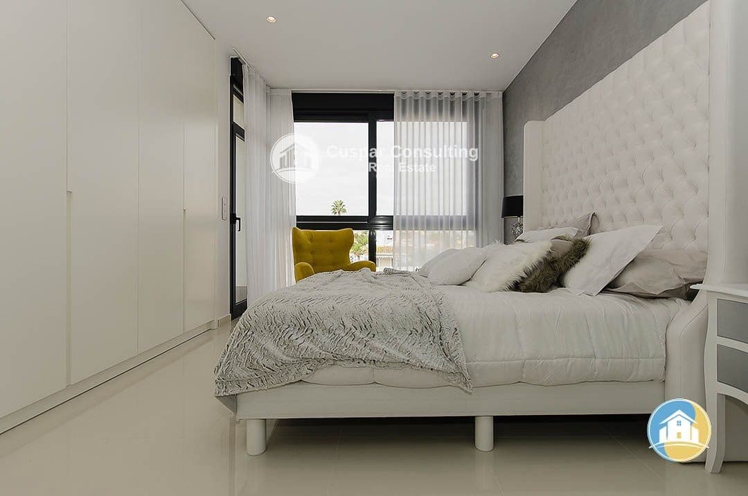 3 camera da letto Villa in vendita in Dehesa de Campoamor con piscina garage - 875.000 € (Rif: 8555957)