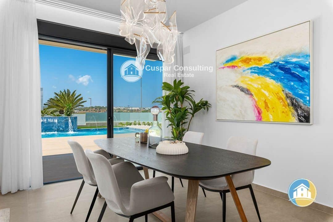 3 quarto Moradia para venda em Dehesa de Campoamor com piscina garagem - 860 000 € (Ref: 8555958)