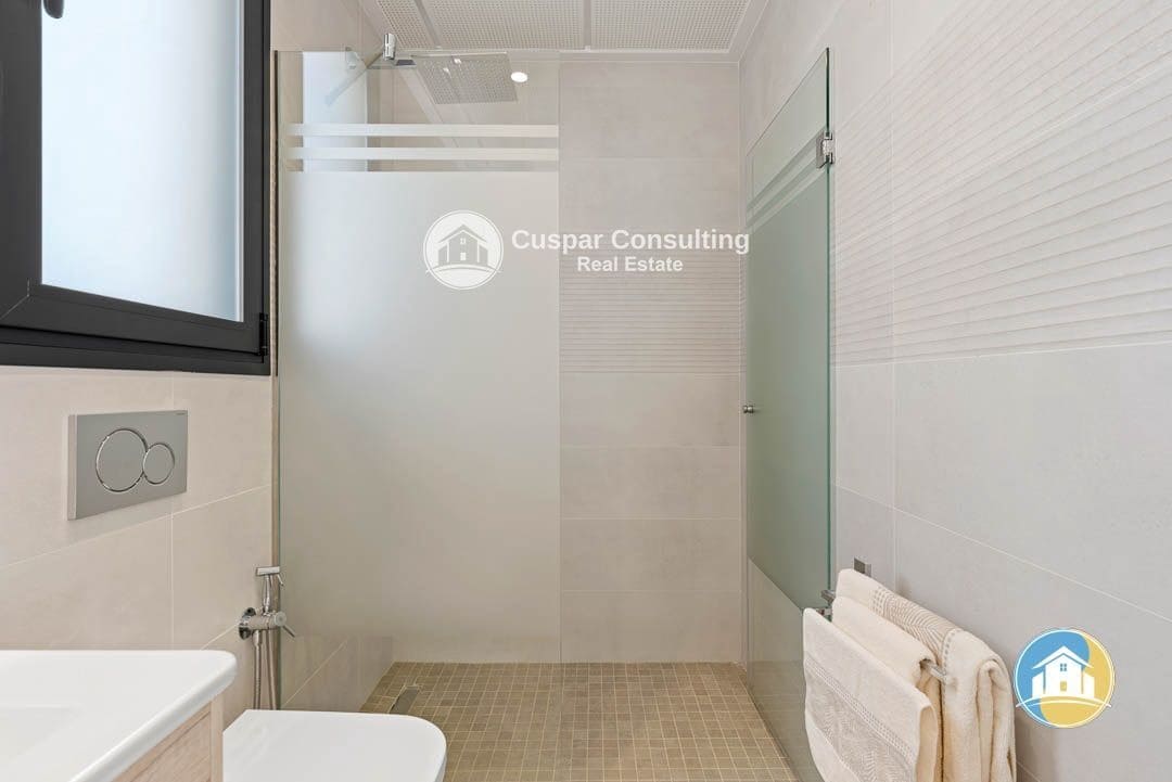 3 quarto Moradia para venda em Dehesa de Campoamor com piscina garagem - 860 000 € (Ref: 8555958)